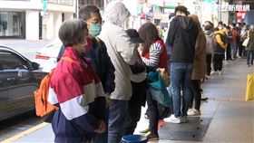 台產/台北車站/防疫保單。 （圖／讀者提供）