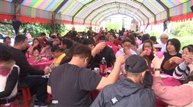 太平張家初二娘家宴，疫情停辦，600人六代同堂。(圖／翻攝畫面)