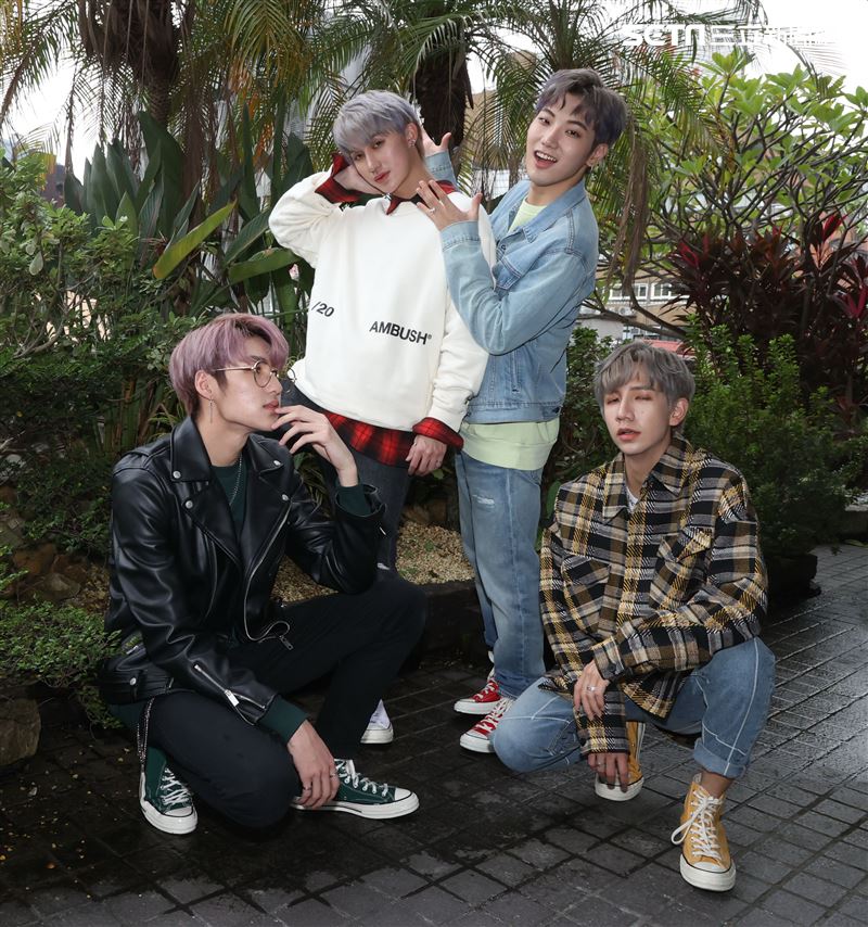 C.T.O仕偉、宇慶、薛恩、振緯三立新聞網專訪。（記者邱榮吉/攝影）