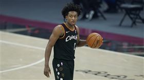 ▲塞克斯頓（Collin Sexton）後撤步投進三分球。（圖／美聯社／達志影像）