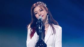 陳妍希近日加入《乘風破浪的姐姐2》火辣造型成焦點。（圖／翻攝乘風破浪的姐姐微博）