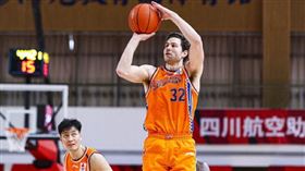 影／「寂寞大神」CBA再轟70分
CBA,上海大鯊魚,寂寞大神,Jimmer Fredette,70分
翻攝自上海大鯊魚官方微博