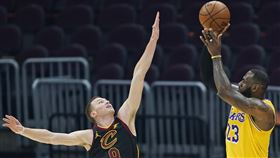 ▲詹姆斯（LeBron James）本季首度對決前東家騎士。（圖／美聯社／達志影像）