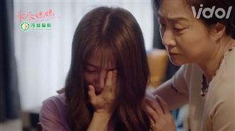 女星痛失孩崩潰失神　婆婆一句話暖爆