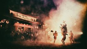 防疫優先　竹南中港慈裕宮元宵炸邯鄲暫緩國內武漢肺炎疫情升溫，苗栗縣竹南鎮中港慈裕宮26日表示，今年元宵節傳統民俗「炸邯鄲」活動暫緩，將視疫情狀況，延後辦理或取消。（陳金龍提供）中央社記者管瑞平傳真　110年1月26日