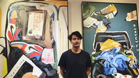 郭彥甫創作個展　屏東美術館展出（1）藝人郭彥甫淡出螢光幕後，轉而投身繪畫創作，即起並在屏東美術館推出「過境練習–郭彥甫行旅個展」，26 日在開幕茶會上分享創作理念。中央社記者郭芷瑄攝  110年1月26日