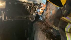 台東,都蘭,車禍,超速,超車,翻覆