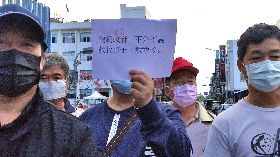 2名國小校長遭拔  家長赴東縣府陳情