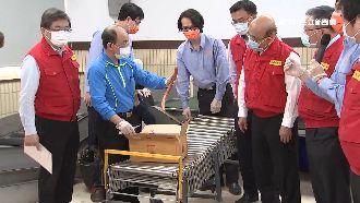 非洲豬瘟再起 春節防包裹夾豬肉闖關