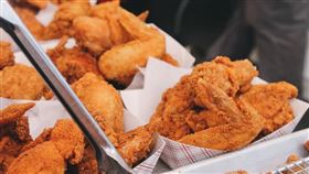 炸雞，炸物，油炸，垃圾食物　圖／pixabay