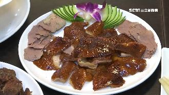 年菜夯！掛爐烤鴨、干鍋鴨頭拚特色