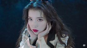 IU李知恩回歸歌壇。（圖／截圖自1theK (원더케이) YT）