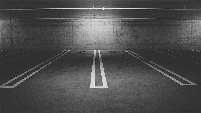 工人勾妻激戰慘死車庫　夫見這幕傻了