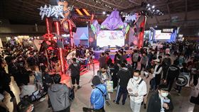 台北國際電玩展  控制人數進場（3）台北國際電玩展28日開展，北市衛生局要求展館同時段容留人數控制在7000人以下，並落實戴口罩、消毒等防疫規範。中央社記者張新偉攝  110年1月28日