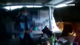 獨居翁心臟不適　兒遠端求警接力救援