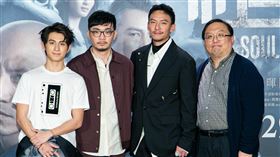 林暉閔、導演程偉豪、張震、監製唐在揚出席緝魂首映會。（圖／記者楊澍攝影）