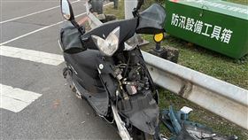 五股,車禍,新北市,自撞,護欄,