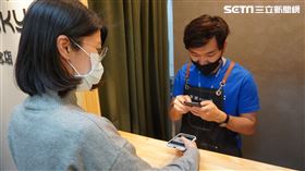 用臉書訊息點餐結帳！新創企業推「無接觸消費」抗疫情（圖／記者花芸曦攝影）