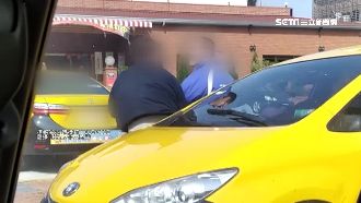 男客搭小黃移動百米　突下車毆打路人