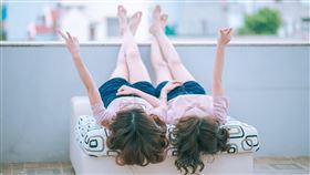 姊妹,閨蜜,雙胞胎(翻攝自 Pixabay)