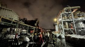 林園聯成化工廠大火　清晨撲滅