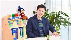 NYU創校最年輕學生，江璟亮。圖/寰宇家庭提供