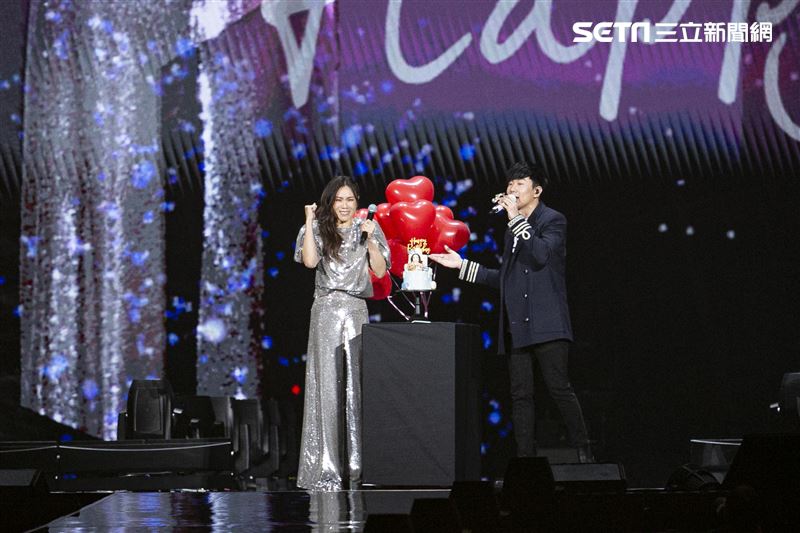 蔡健雅《給世界最悠長的吻》2021巡迴演唱會，林俊傑擔任特別嘉賓。（圖／記者楊澍攝影）