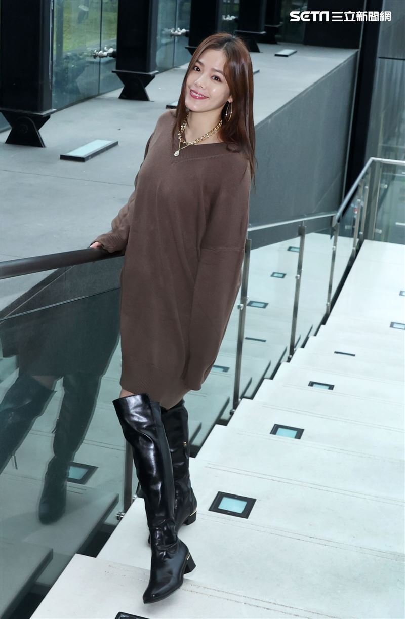 翊萱三立新聞網專訪。（記者邱榮吉/攝影）