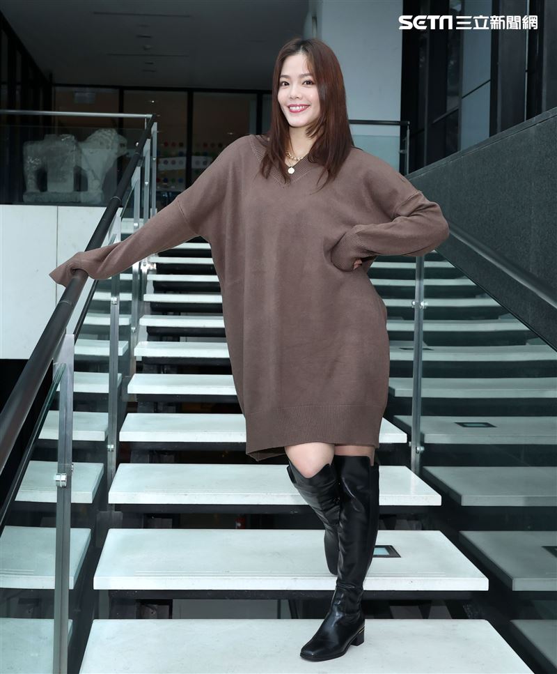 翊萱三立新聞網專訪。（記者邱榮吉/攝影）