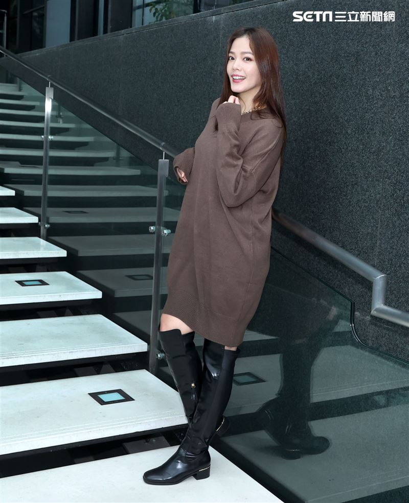 翊萱三立新聞網專訪。（記者邱榮吉/攝影）