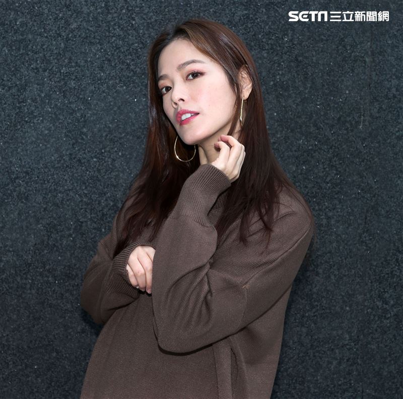 翊萱三立新聞網專訪。（記者邱榮吉/攝影）