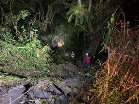 花蓮,中平,砂石車,邊坡,駕駛