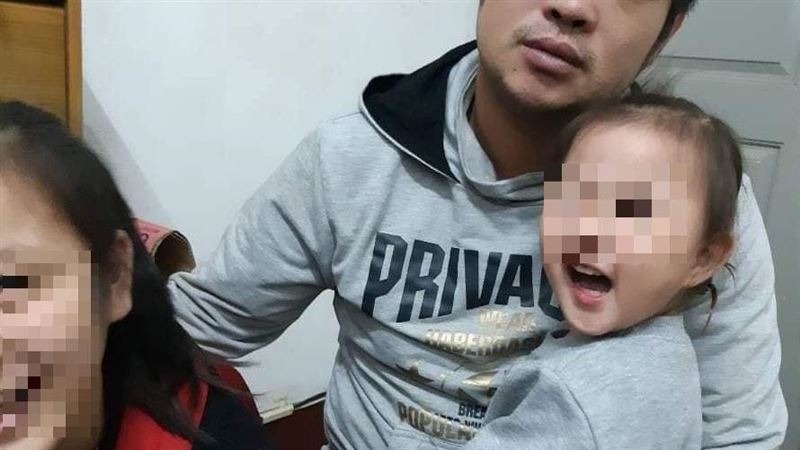 5寶爸2女兒萌樣曝　前雇主：心疼
