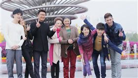 許晴、溫昇豪、林永健、周冬齊、薛之謙、陳莎莉等主演的《媽媽像花兒一樣》。圖／東風衛視提供