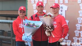 頂新和德文教基金會創辦人魏應充出席球隊開訓。（圖／記者王怡翔攝影）