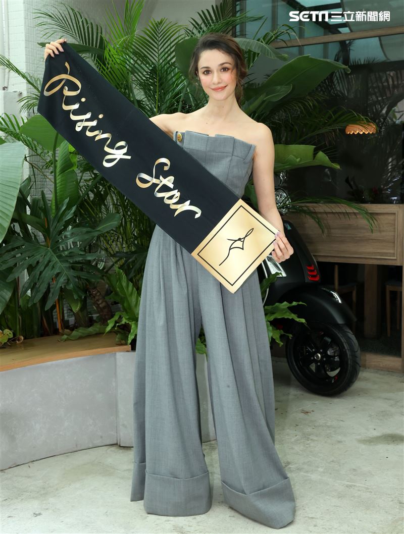 瑞莎和媒體暢談一年來在台灣的點點滴滴。（記者邱榮吉/攝影）