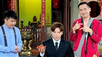 男星演神仙穿木屐　雙腳凍傷還被爆踩