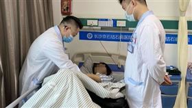 大陸,湖南,長沙,肩頸痠痛,膽結石（圖／翻攝北青網）