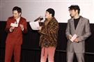 蕭敬騰、鳳小岳、張書豪一起飆唱電影「跟你老婆去旅行」主題曲。（記者邱榮吉/攝影）