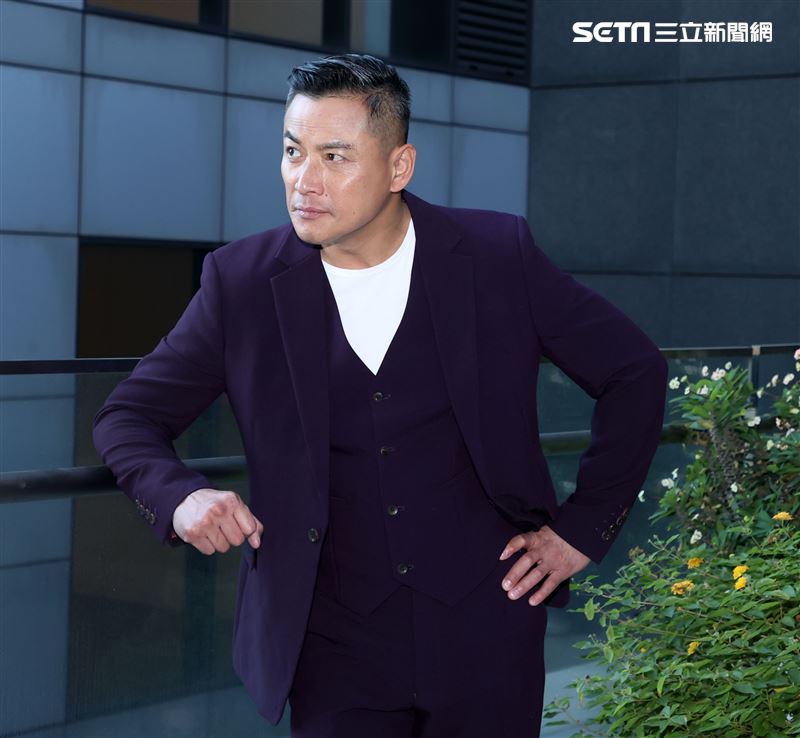 江宏恩三立新聞網專訪。（記者邱榮吉/攝影）