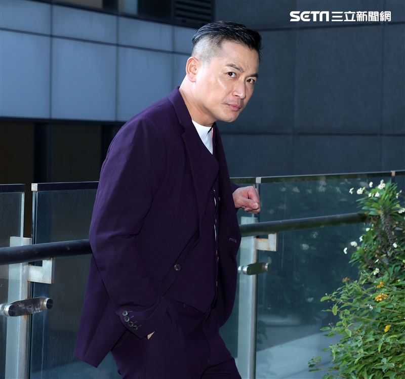 江宏恩三立新聞網專訪。（記者邱榮吉/攝影）