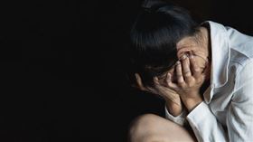 呂女被繼父性侵後懷恨，「陪睡」殺手求殺父。（示意圖／翻攝自pixabay）