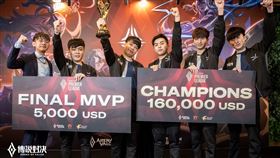 ▲FW稱霸2020 APL超級職業聯賽，順利拿下世界冠軍寶座。（圖／業者提供）