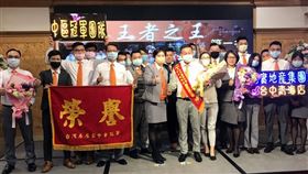 台灣房屋「台中青海加盟店」，以年度總銷85億元，連續12個月，月月成交破7億元的超強火力，拿下台灣房屋全台加盟店單店業績冠軍。（圖／台灣房屋提供）