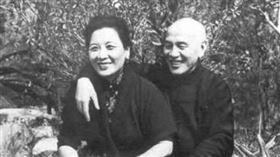 宋美齡和蔣介石感情深厚。（圖／翻攝自百度百科）