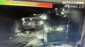 鏟裝機,輾斃,鋪路工人,汐止,翻攝畫面