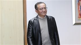 立委高志鵬涉貪　判刑4年6月定讞新北市第3選舉區（三重）選出的民進黨籍立委高志鵬被控貪污案，台灣高等法院台中分院更二審依貪污罪，判處高志鵬有期徒刑4年6月、褫奪公權4年。最高法院26日駁回上訴，全案定讞，高志鵬必須入監。中央社記者張皓安攝　107年12月26日