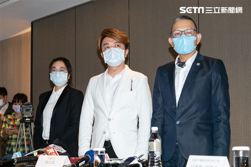 翁立友首度出面澄清，哽咽否認性騷擾。（圖／記者楊澍攝影）