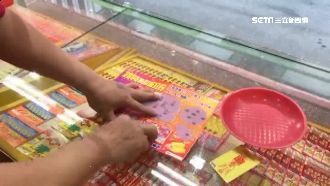 拿倒流香龍前1元　女刮中200萬