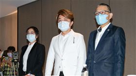 翁立友首度出面澄清，哽咽否認性騷擾。（圖／記者楊澍攝影）